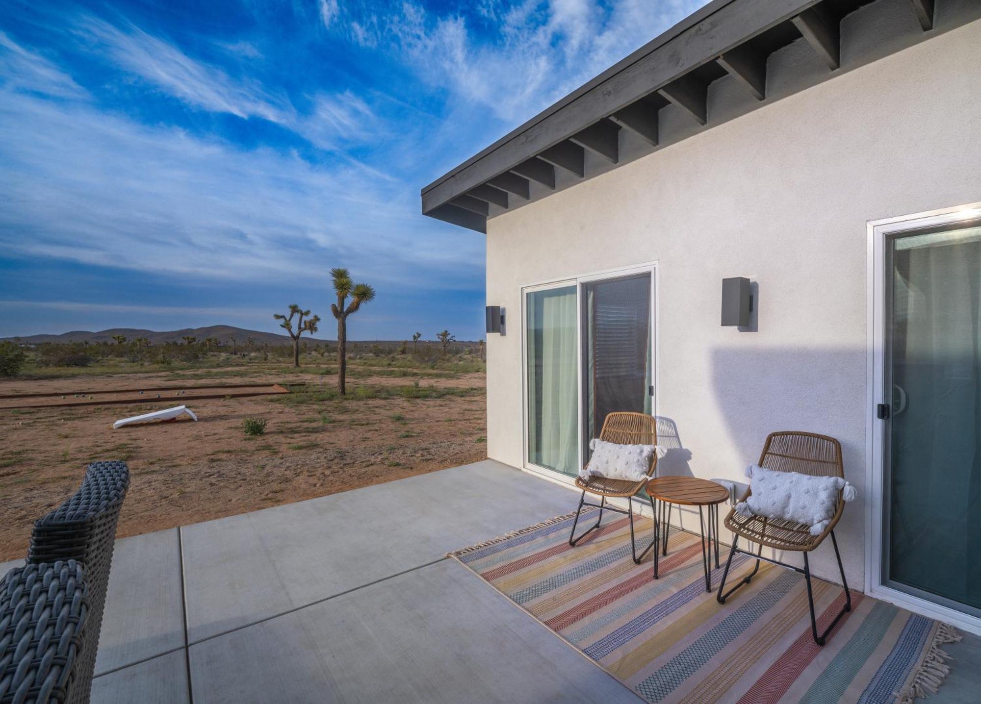 Coyote Tracks - A Modern Desert Experience Villa Joshua Tree Buitenkant foto
